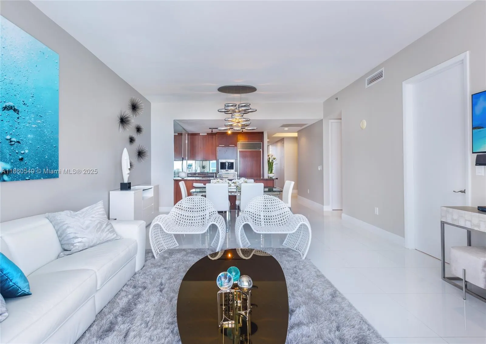 15811 Collins Ave, #1102