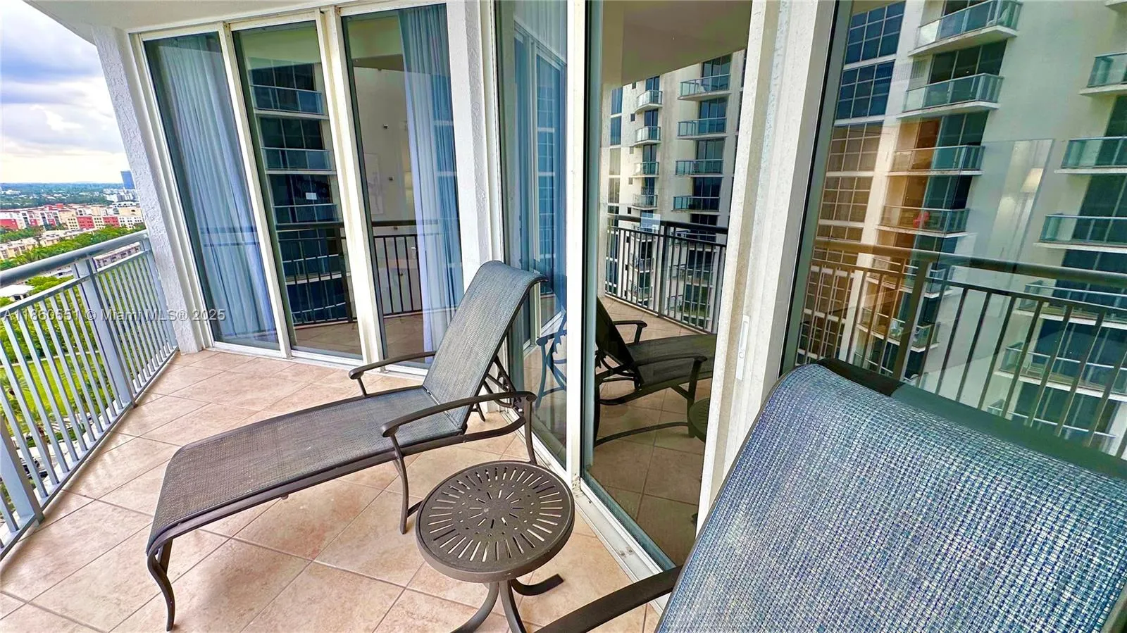 17375 Collins Ave, #2003