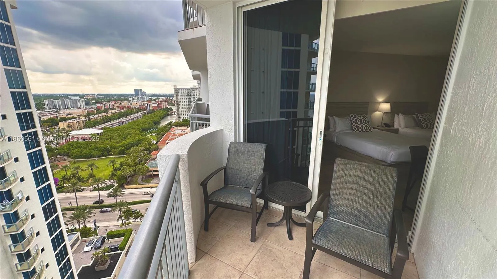17375 Collins Ave, #2003