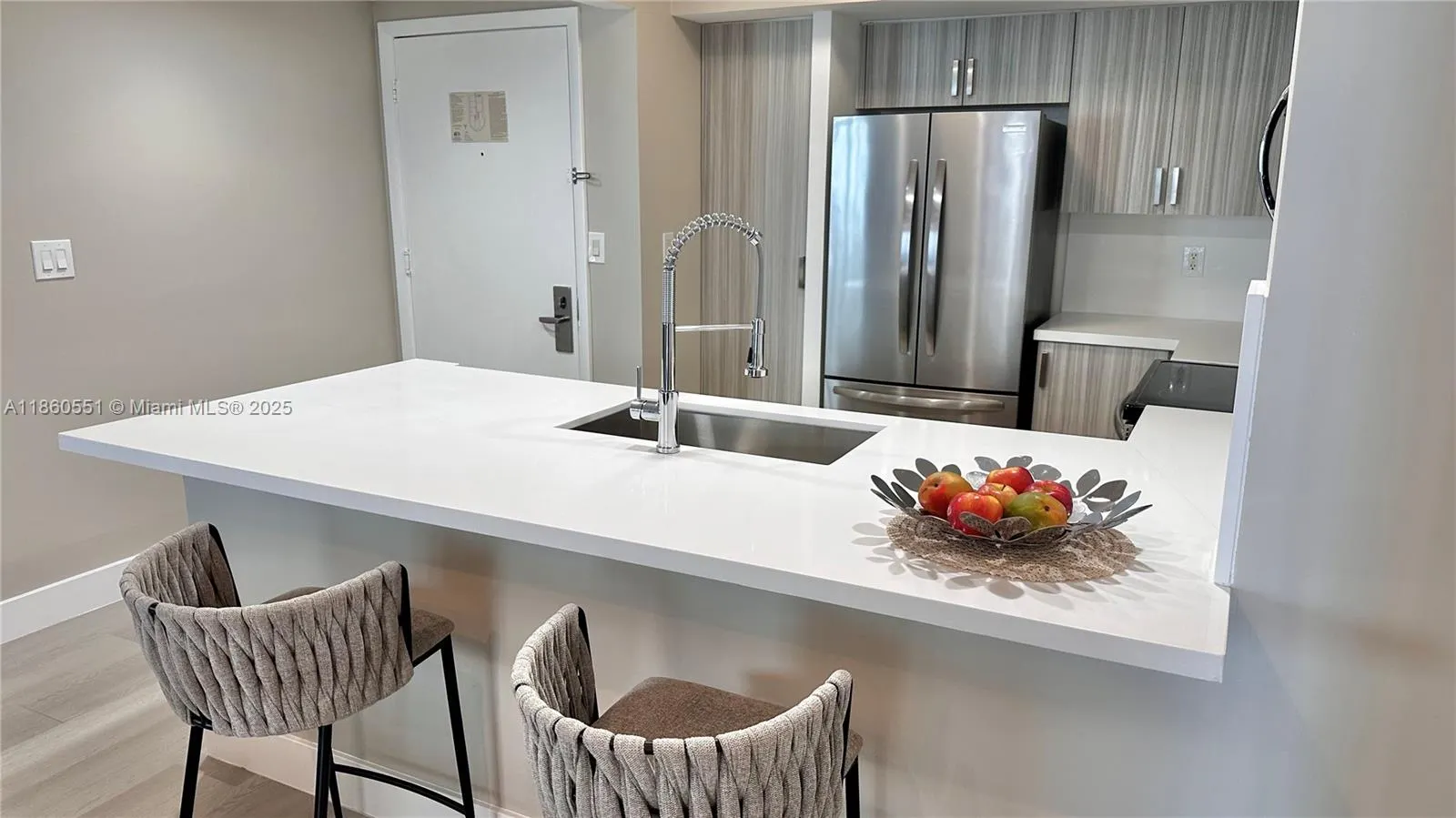 17375 Collins Ave, #2003