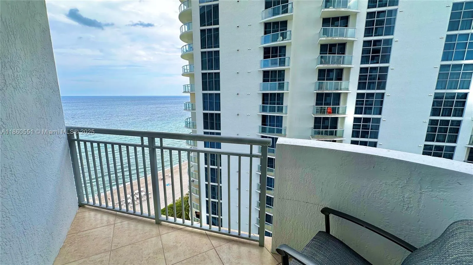 17375 Collins Ave, #2003