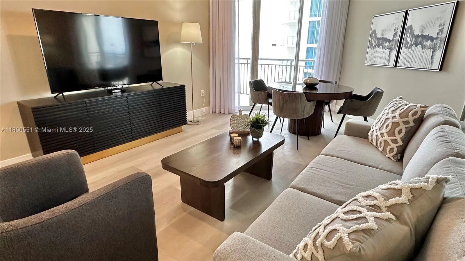 17375 Collins Ave, #2003