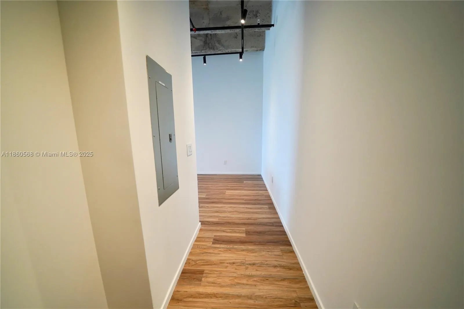 7920 NE 2nd Ave, #413