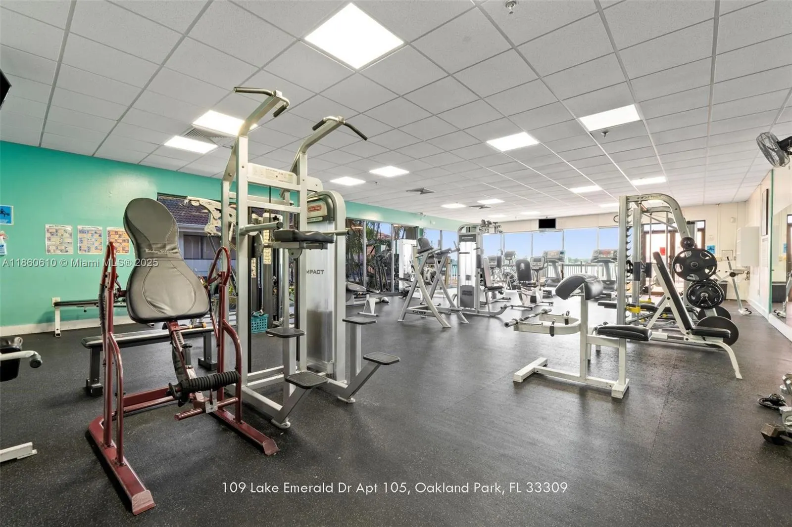109 Lake Emerald Dr, #105