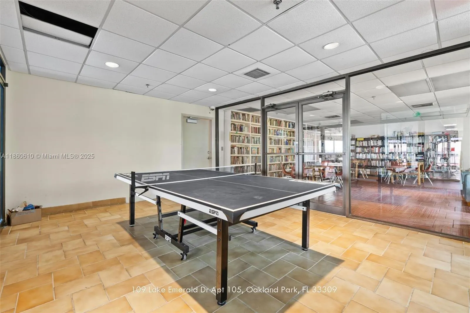 109 Lake Emerald Dr, #105