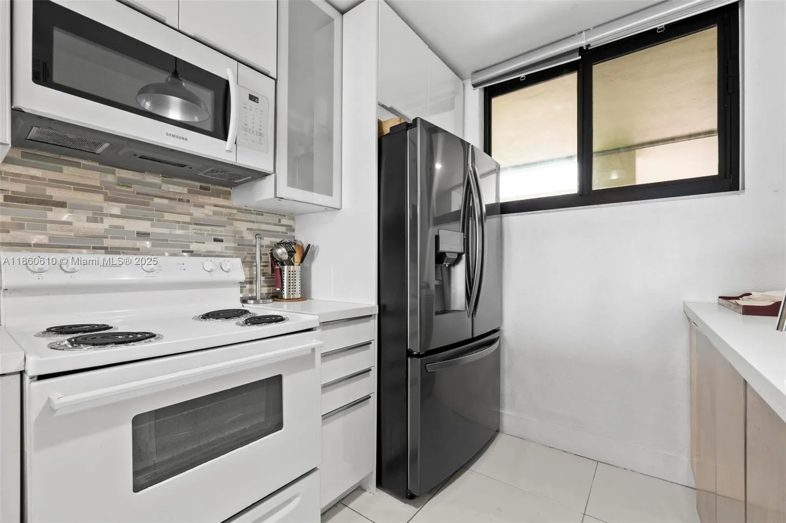 109 Lake Emerald Dr, #105
