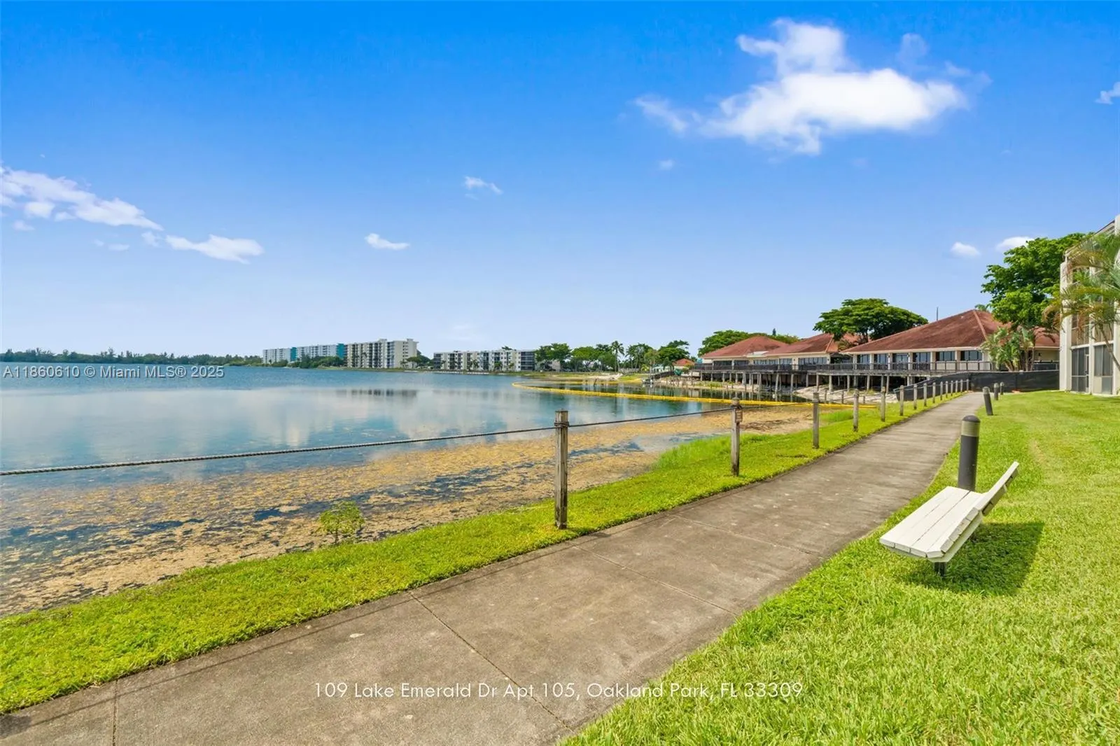 109 Lake Emerald Dr, #105