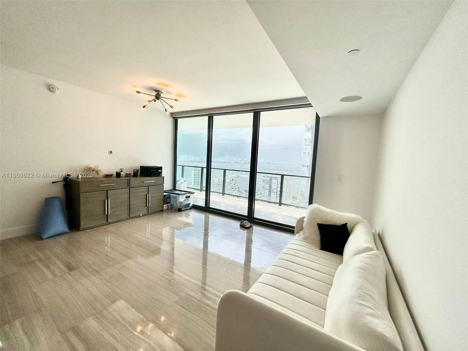 1451 Brickell Ave, #2102
