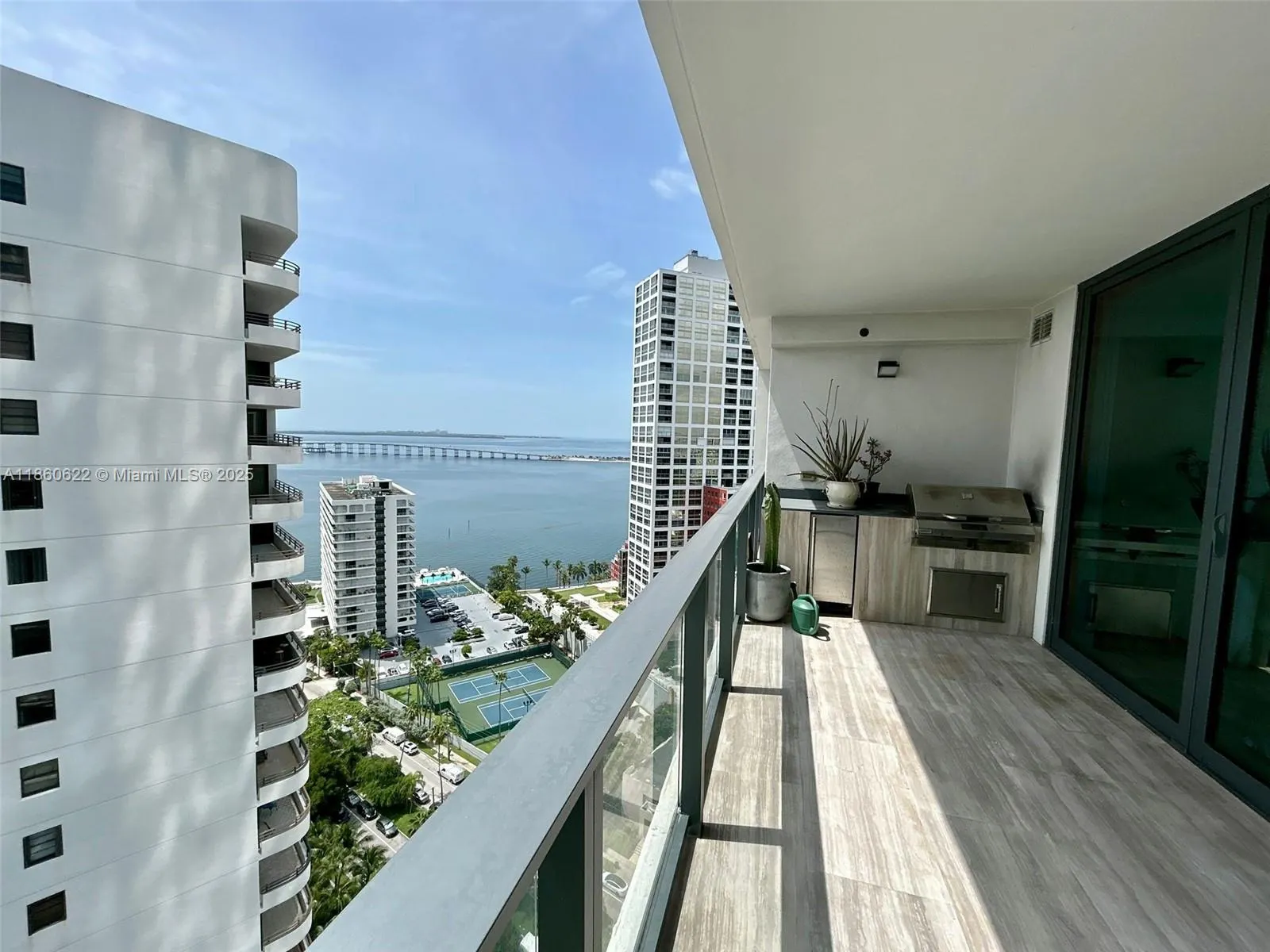 1451 Brickell Ave, #2102