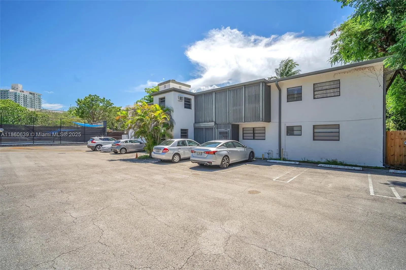 3265 Virginia St, #2
