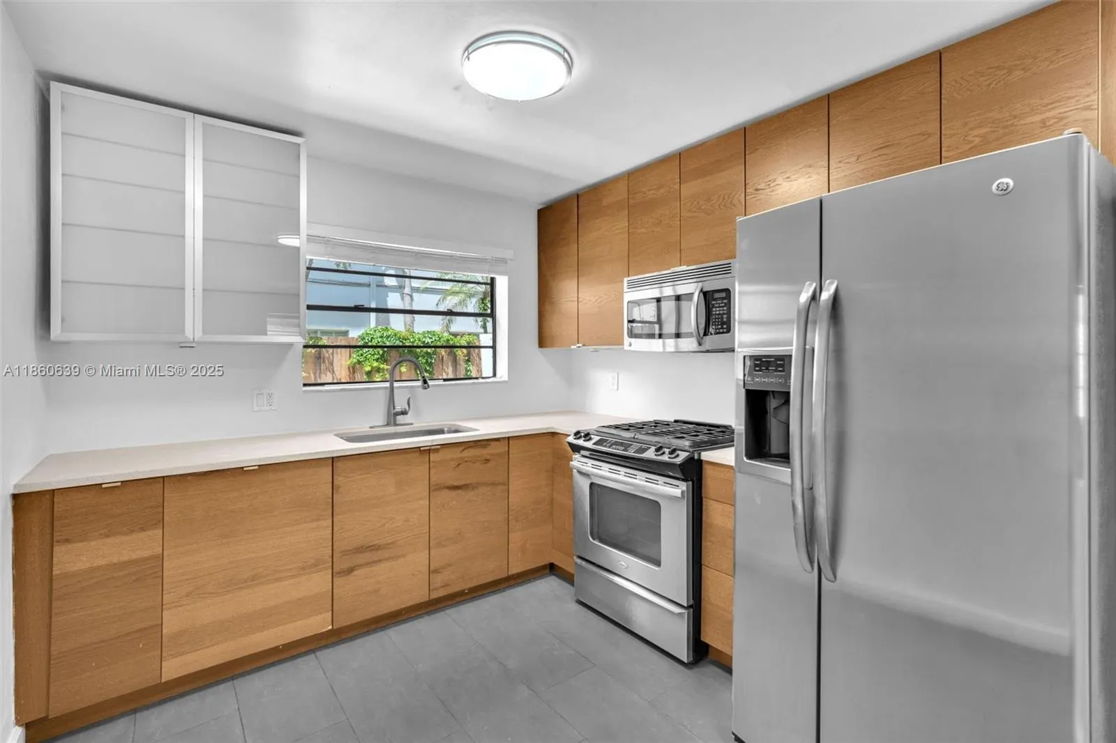3265 Virginia St, #2
