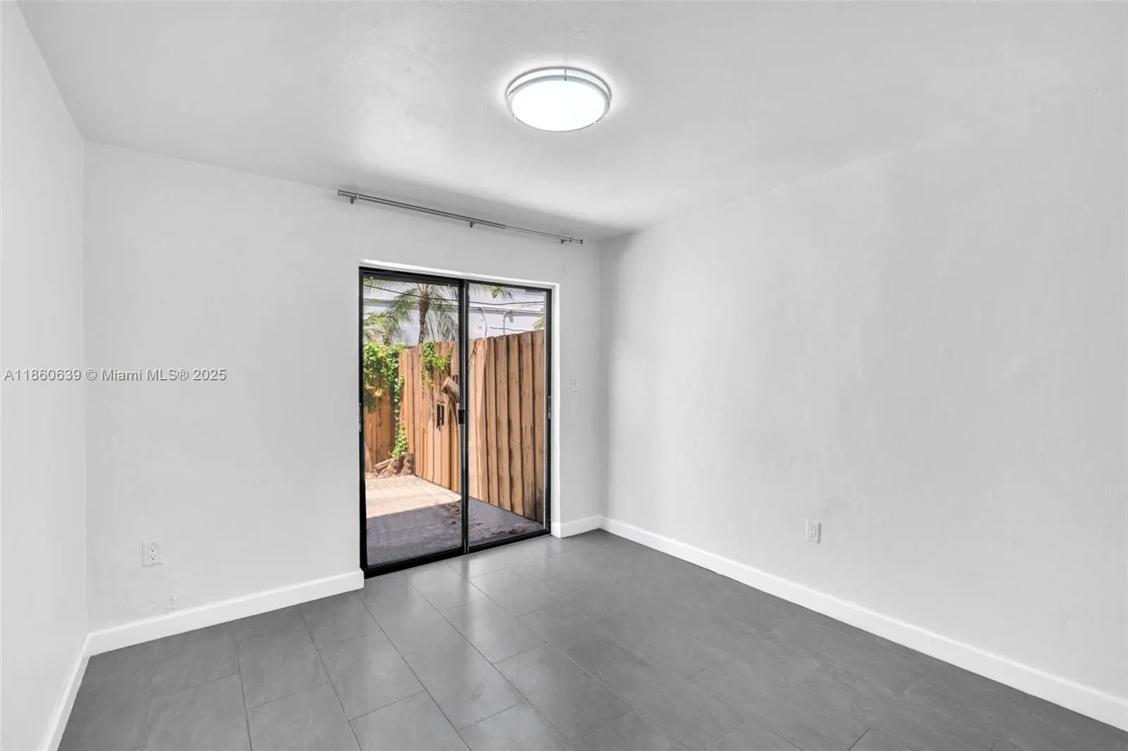 3265 Virginia St, #2
