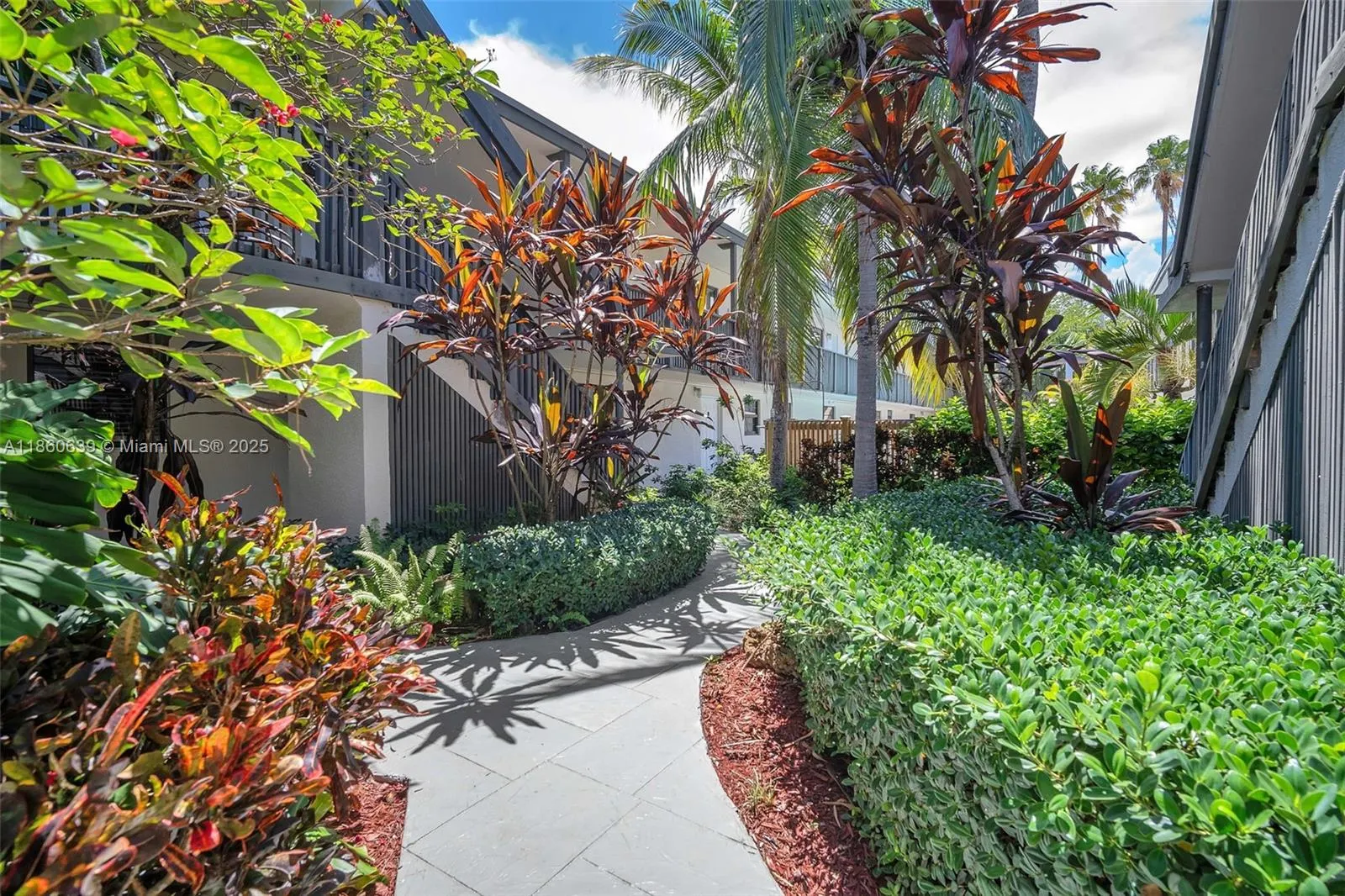 3265 Virginia St, #2