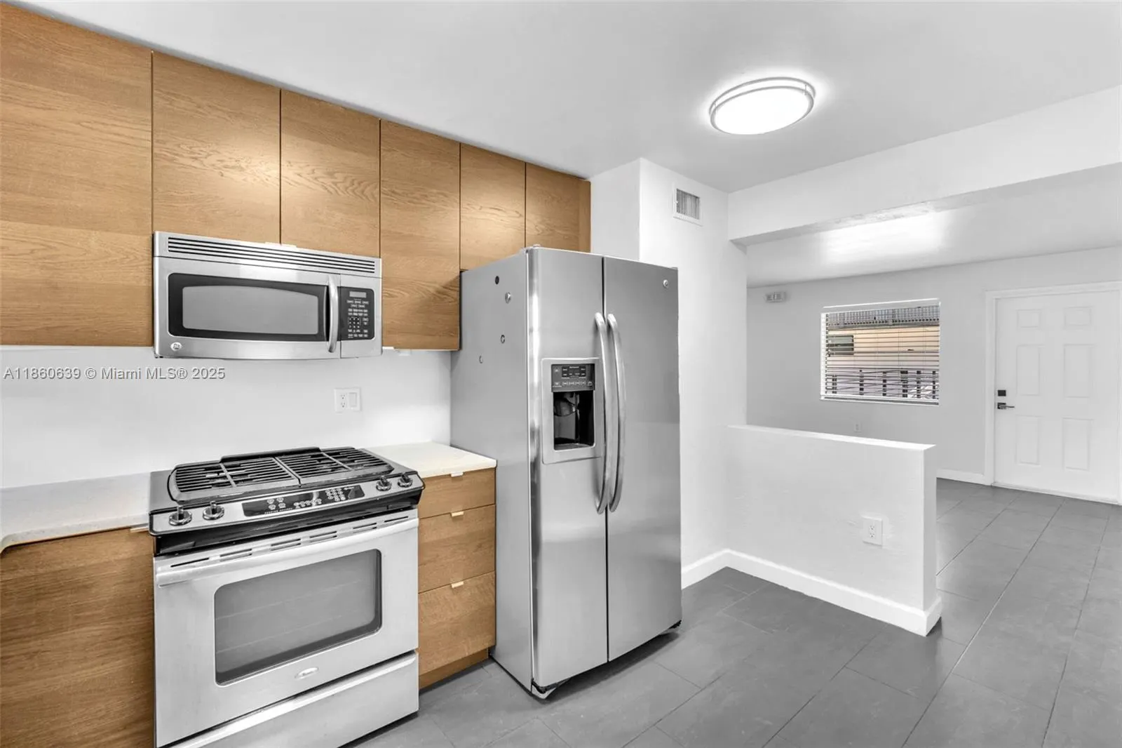 3265 Virginia St, #2