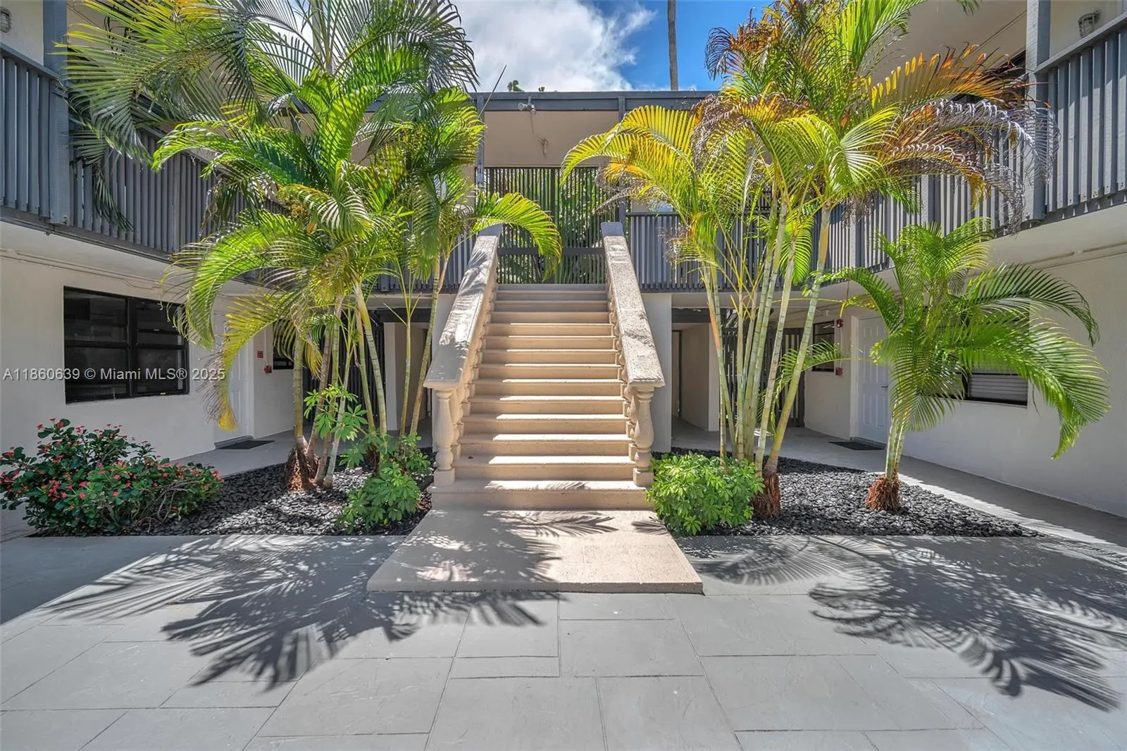 3265 Virginia St, #2