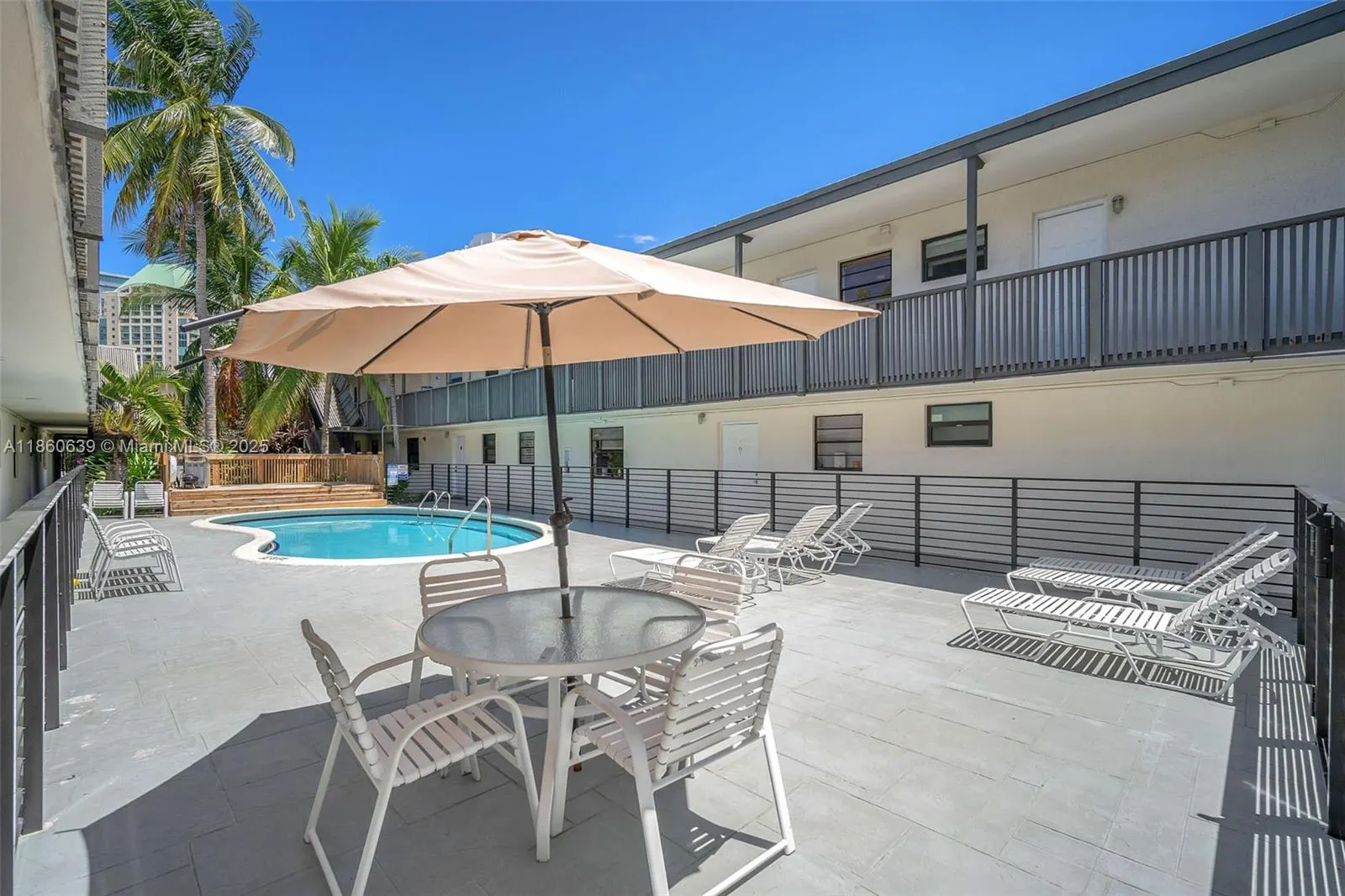 3265 Virginia St, #2