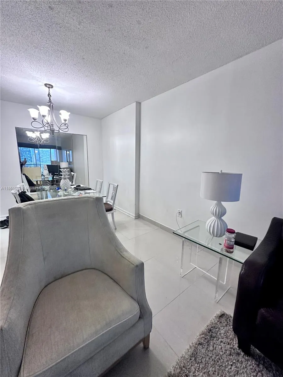400 Kings Point Dr, #1112