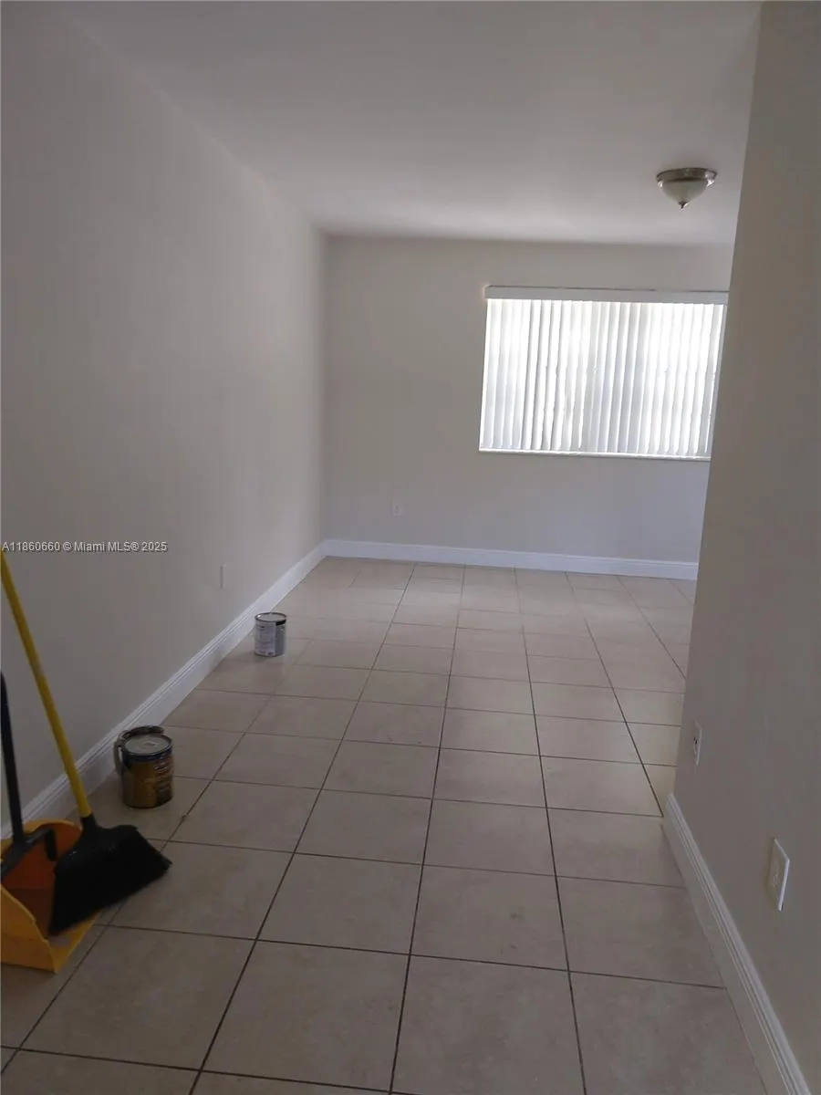 30 Phoenetia Ave, #4