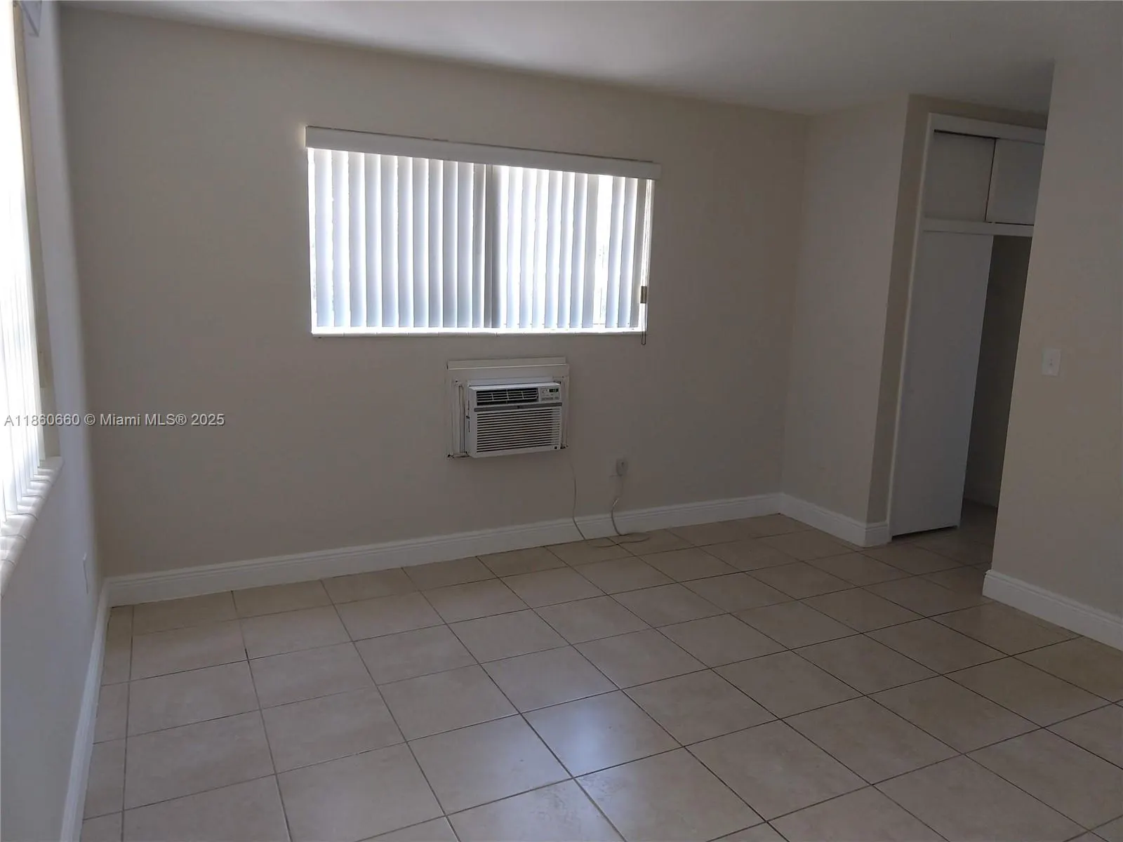 30 Phoenetia Ave, #4