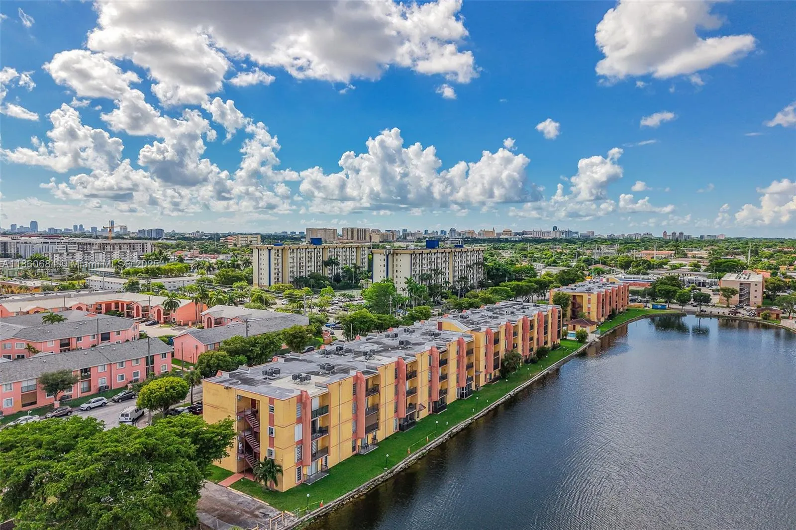 4705 NW 7th St, #201-7