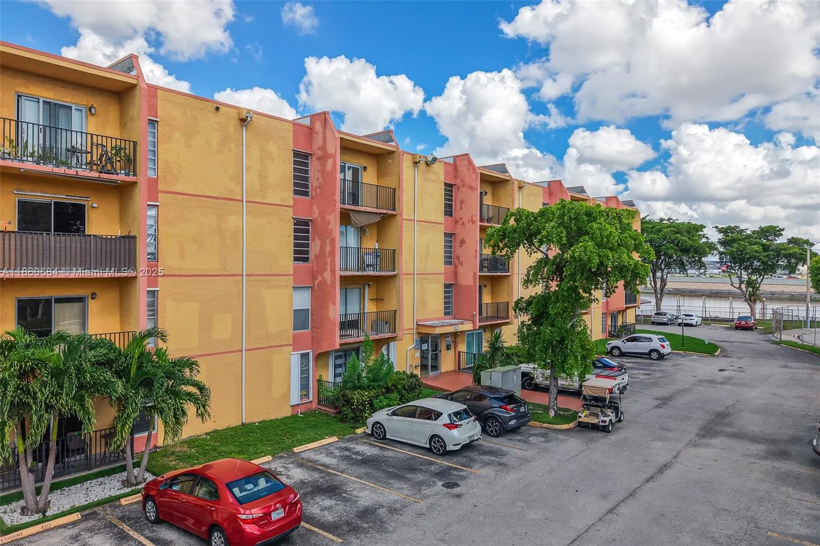 4705 NW 7th St, #201-7