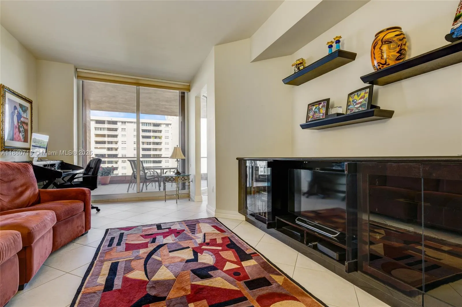 60 Edgewater Dr, #7H