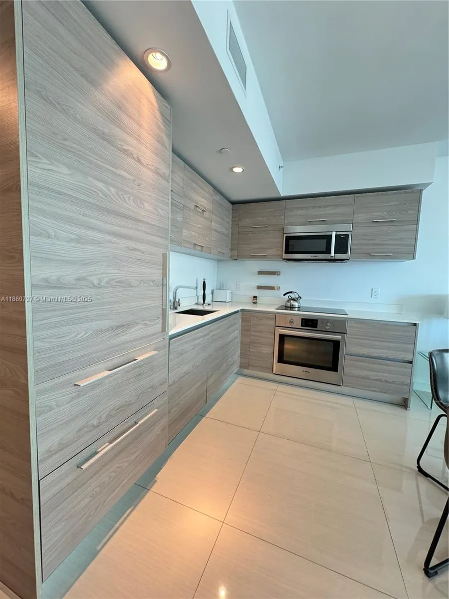 1300 S Miami Ave, #1608