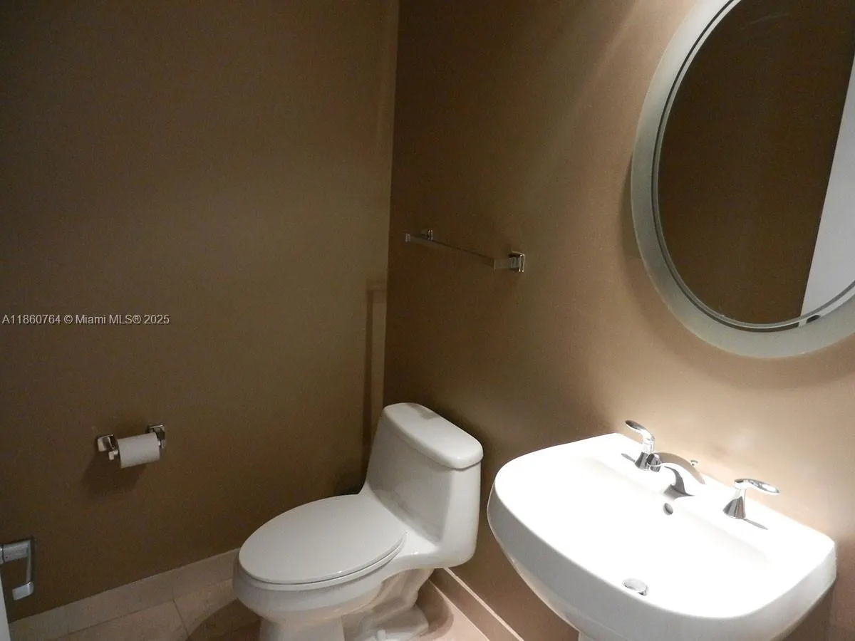1050 Brickell Ave, #2620