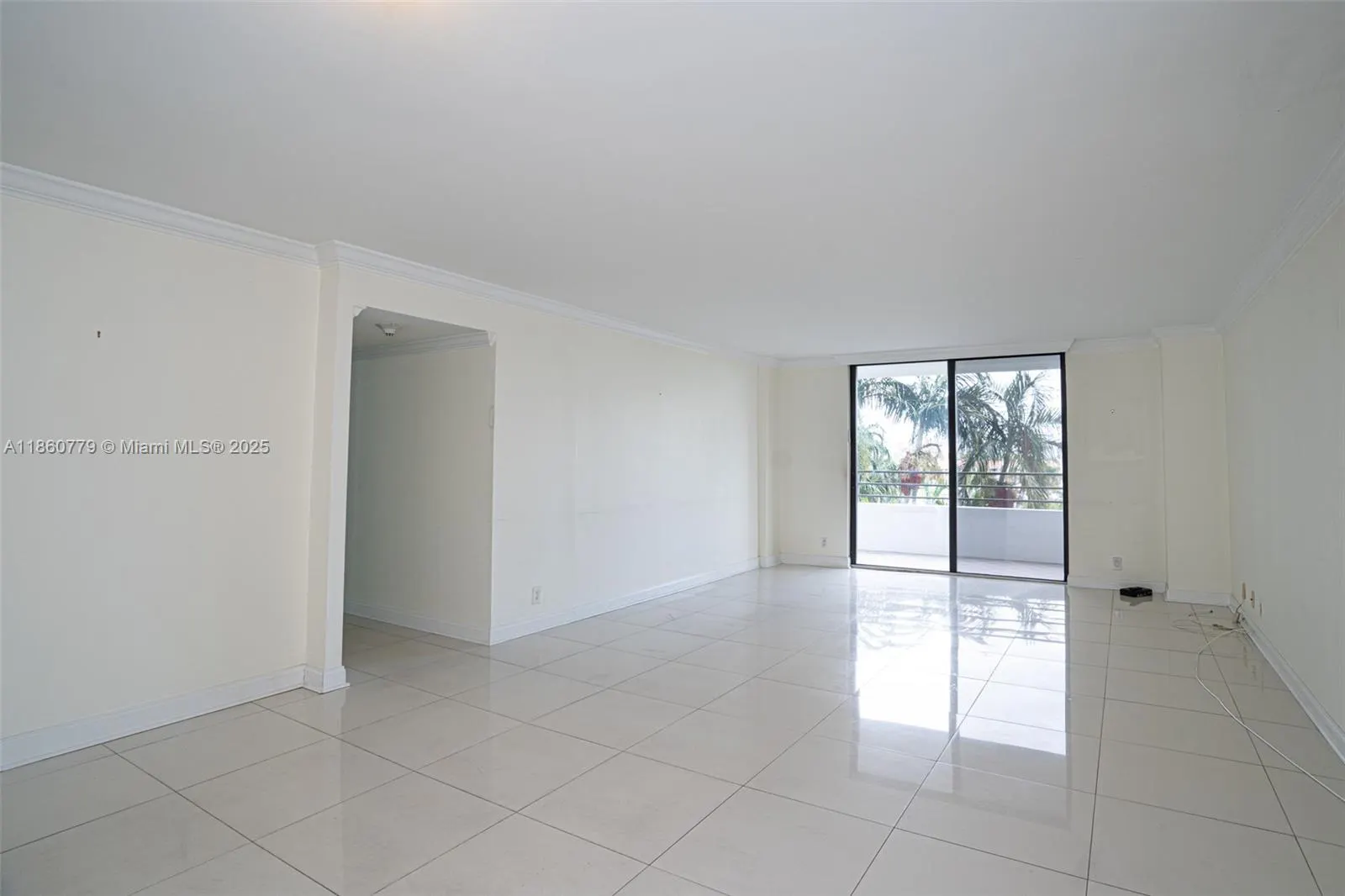 2500 Parkview Dr, #616
