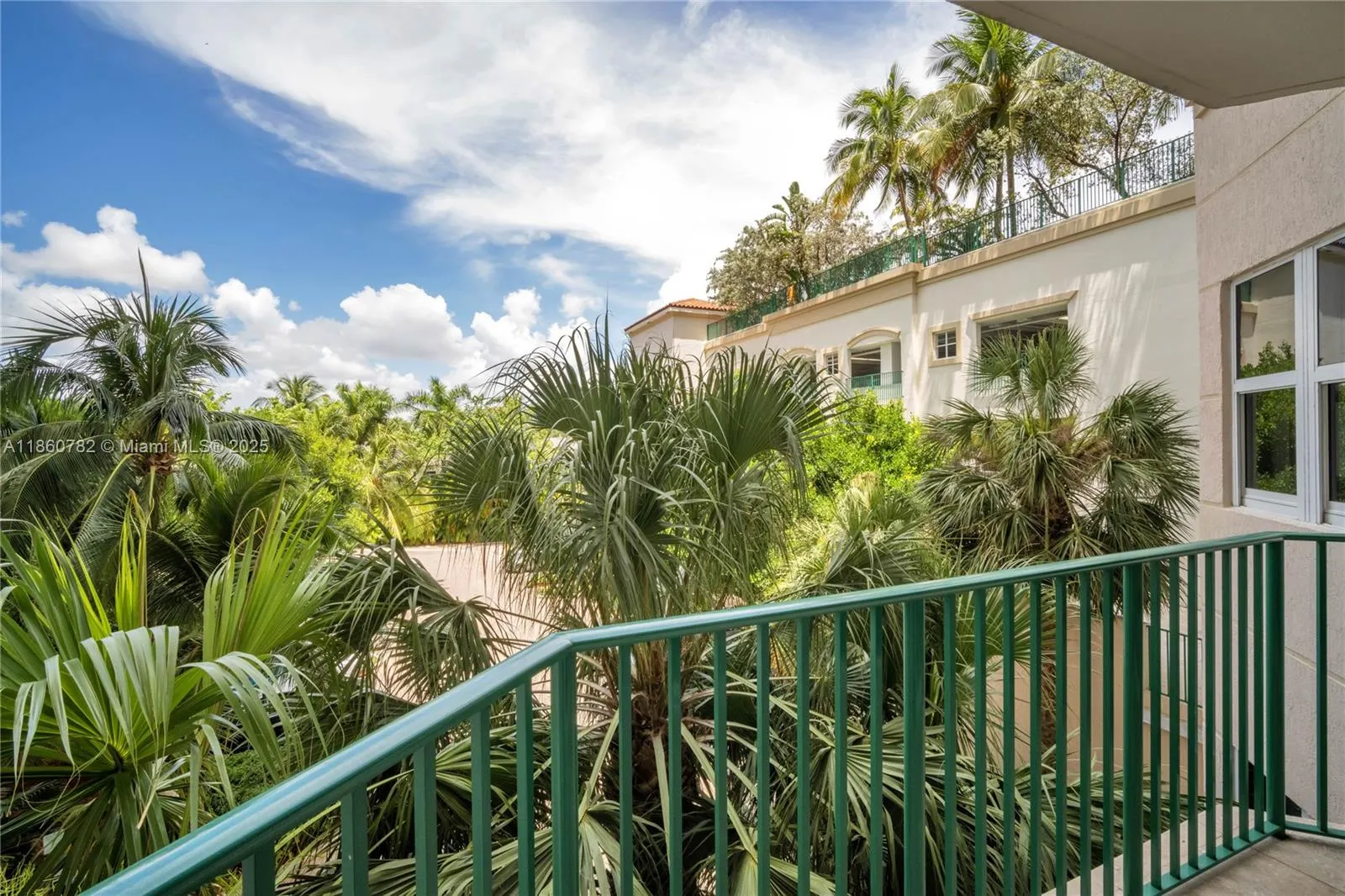19900 E Country Club Dr, #308