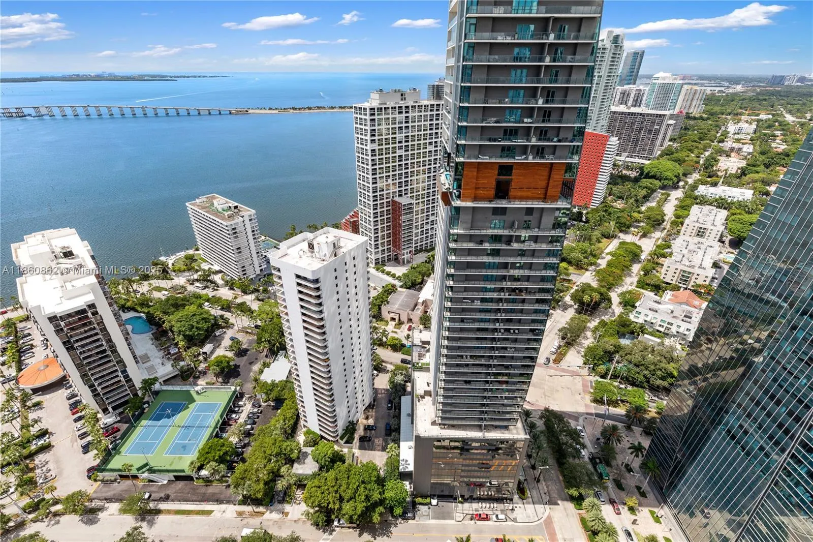 1425 Brickell Ave, #41A