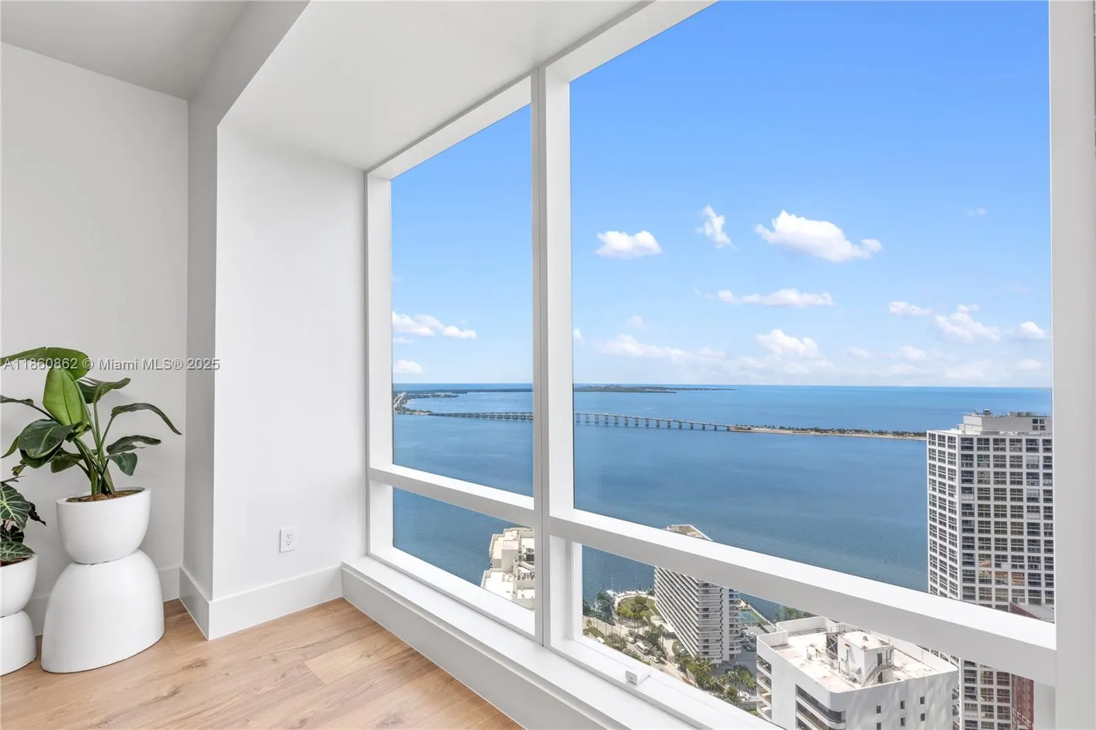 1425 Brickell Ave, #41A