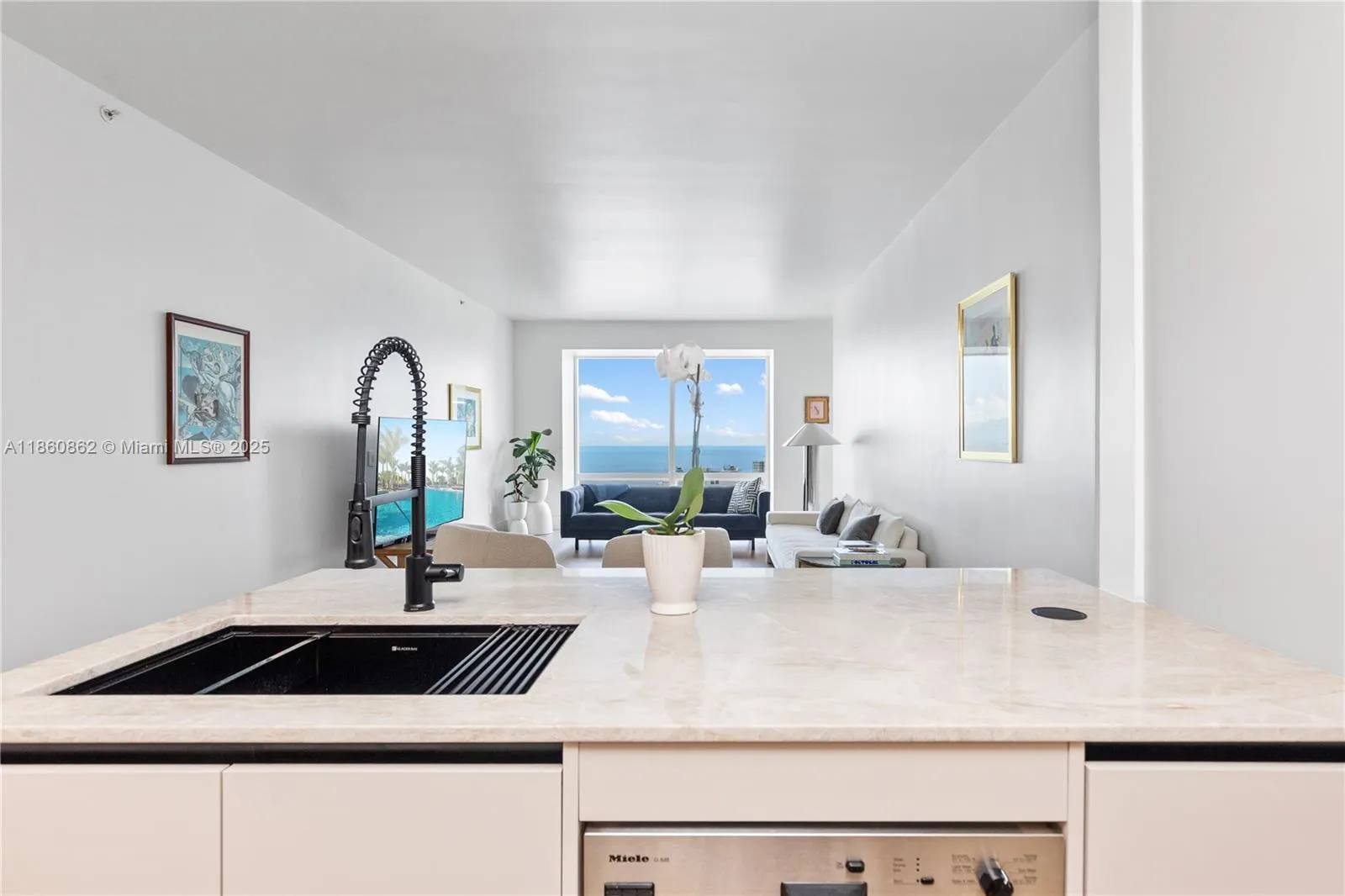 1425 Brickell Ave, #41A