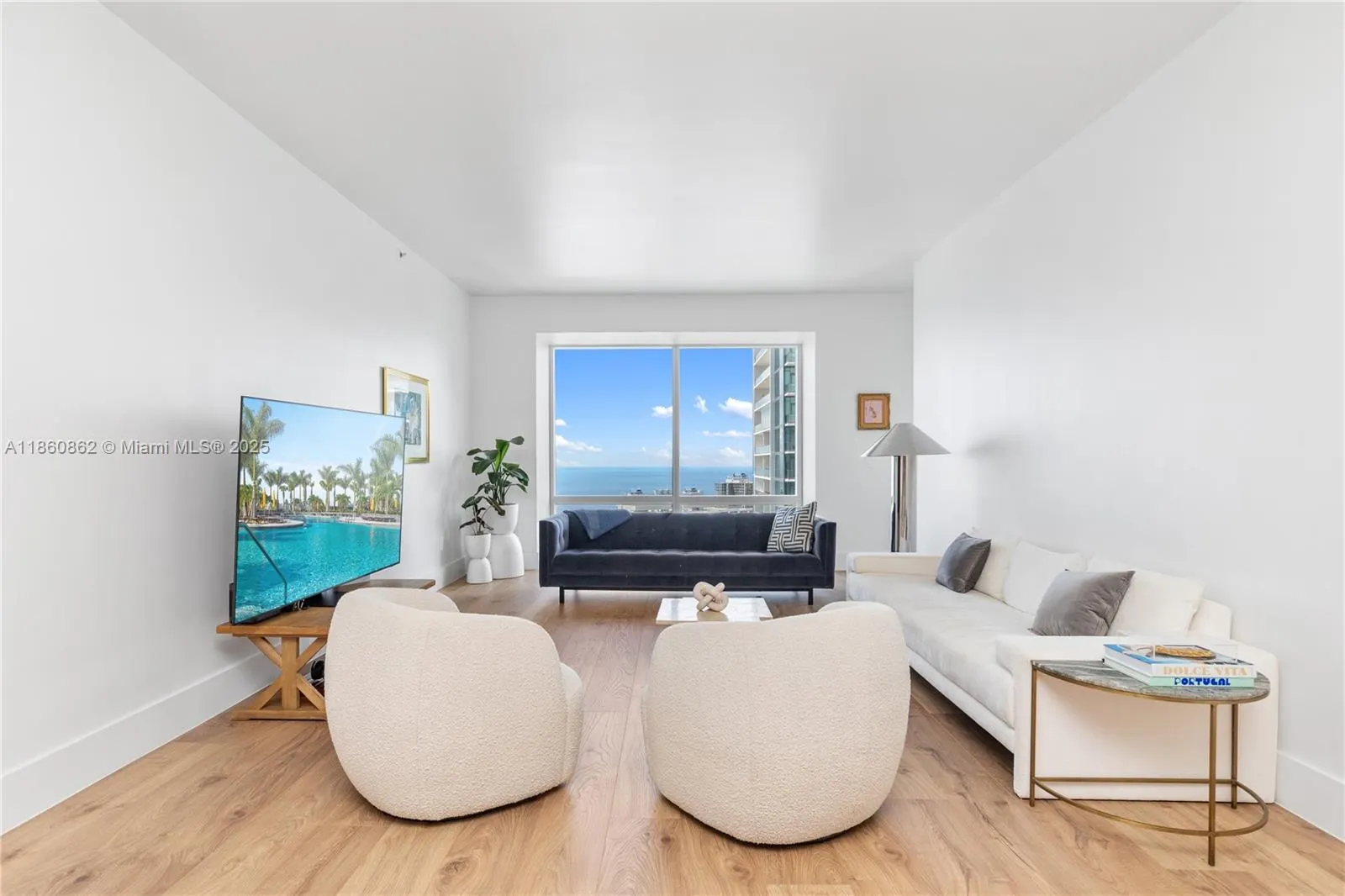 1425 Brickell Ave, #41A
