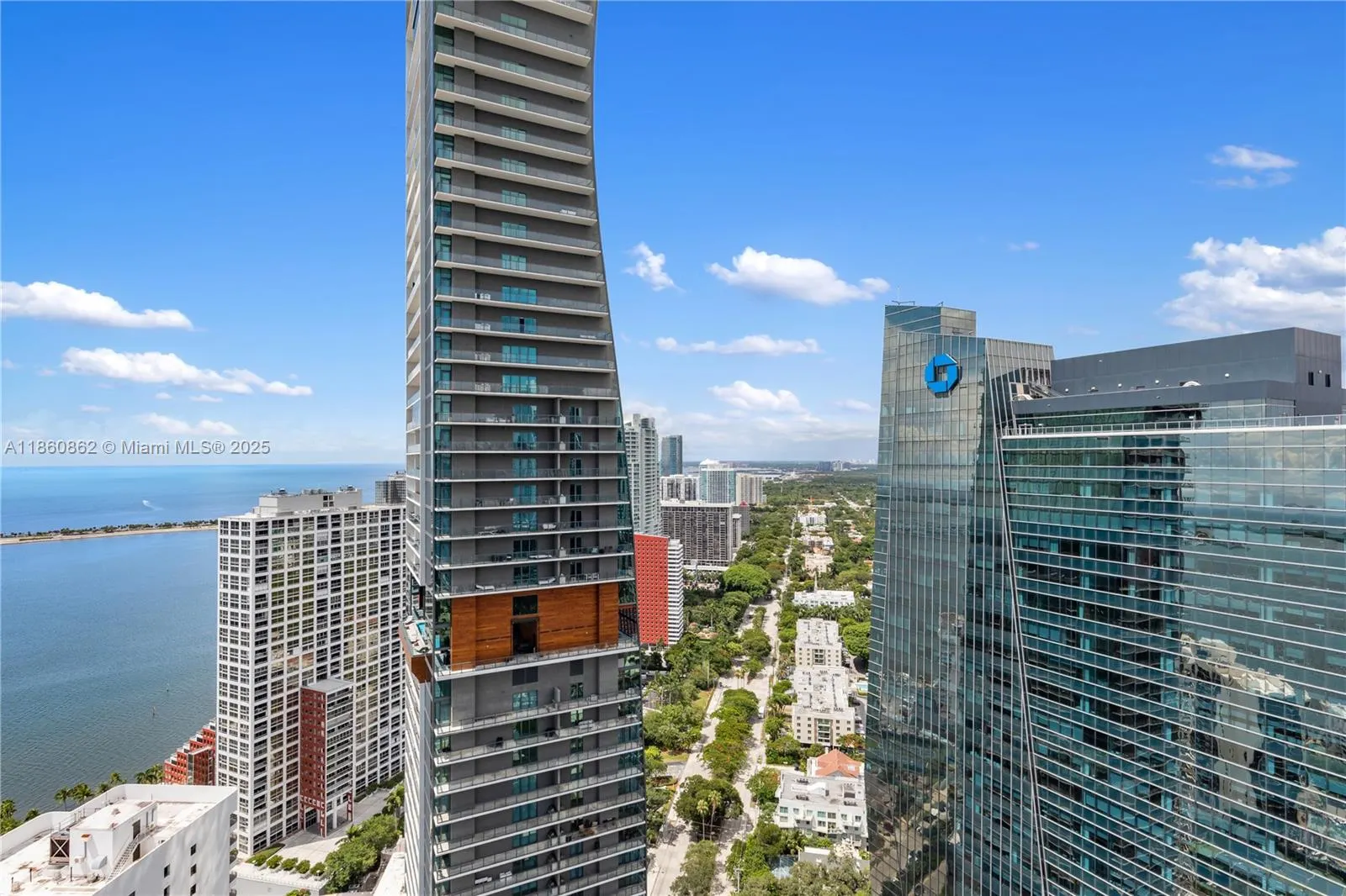 1425 Brickell Ave, #41A