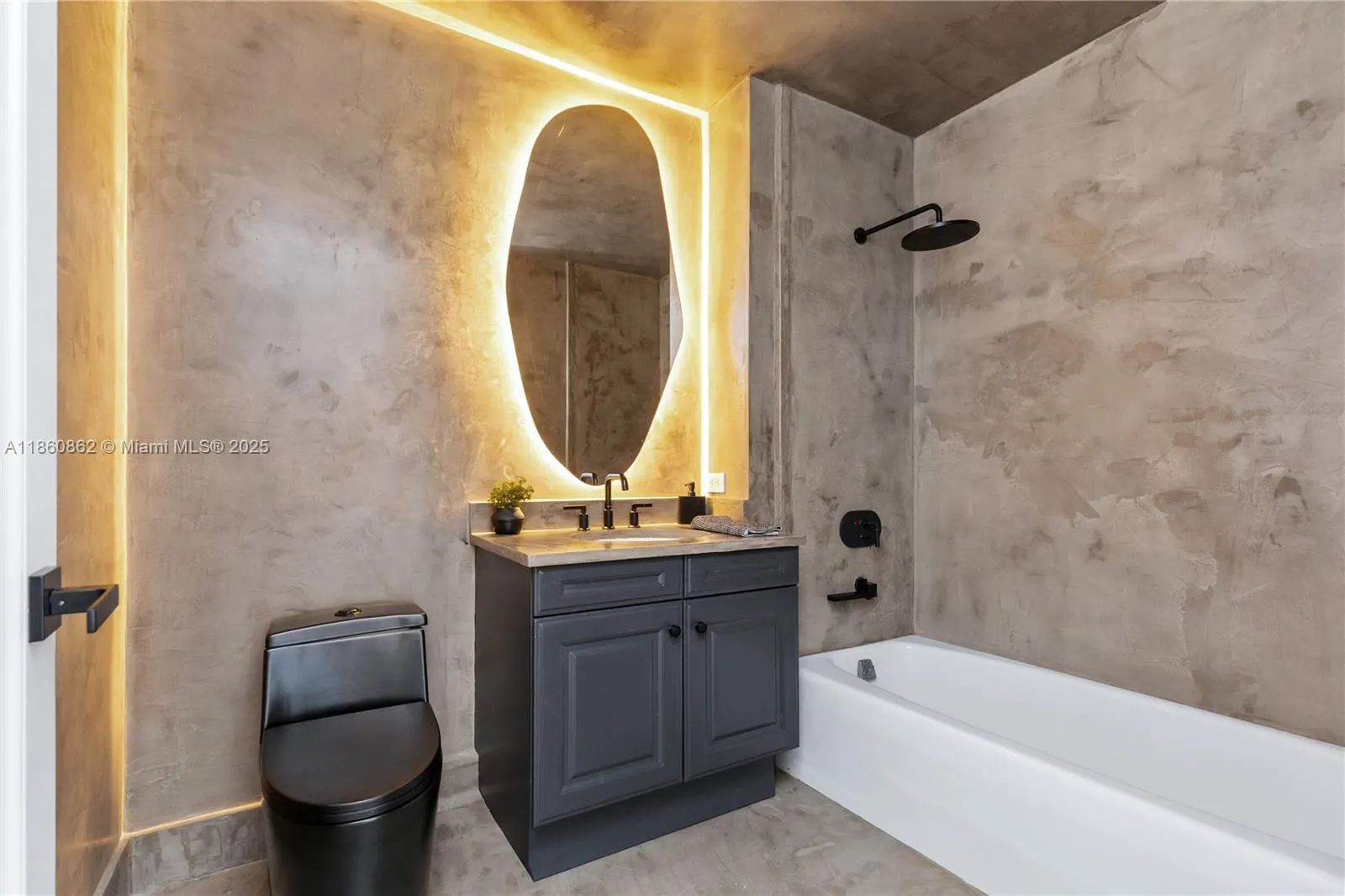 1425 Brickell Ave, #41A