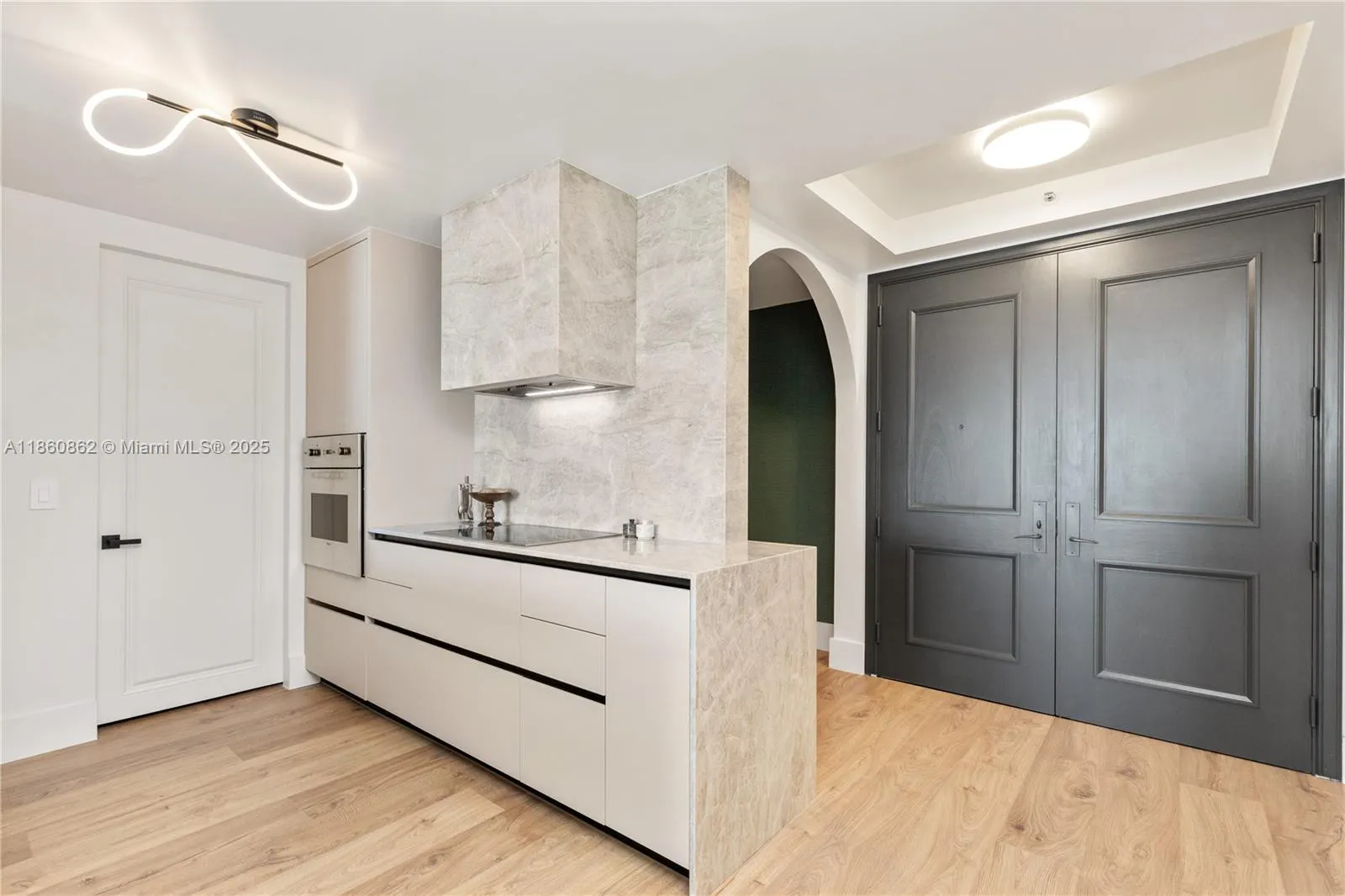 1425 Brickell Ave, #41A