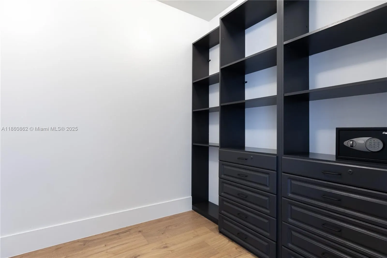 1425 Brickell Ave, #41A