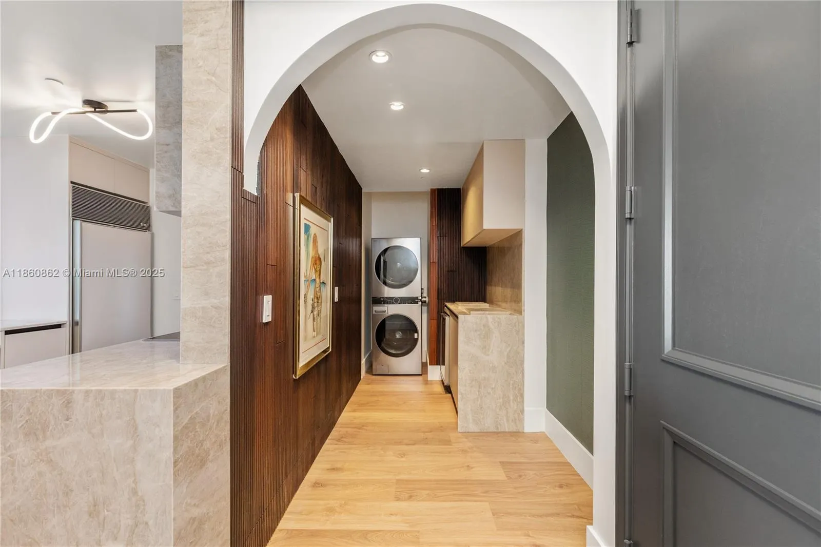 1425 Brickell Ave, #41A