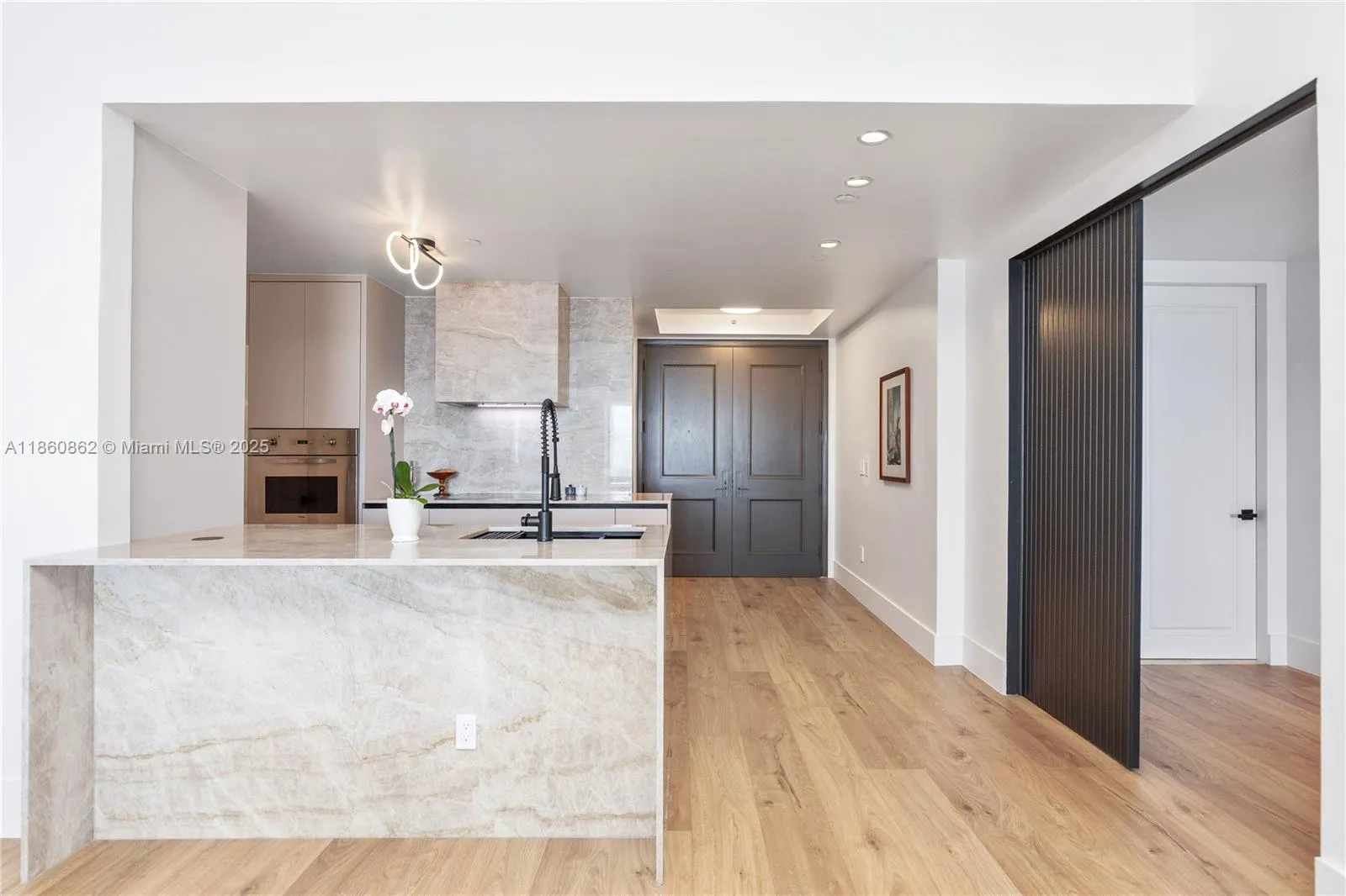 1425 Brickell Ave, #41A