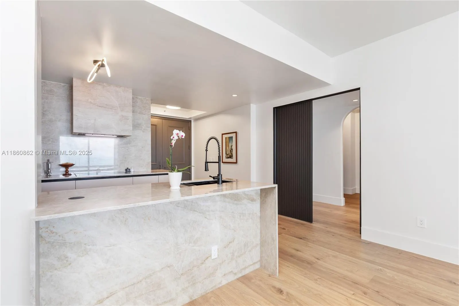 1425 Brickell Ave, #41A
