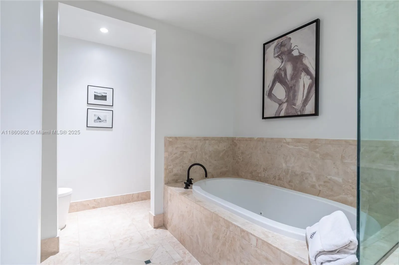 1425 Brickell Ave, #41A