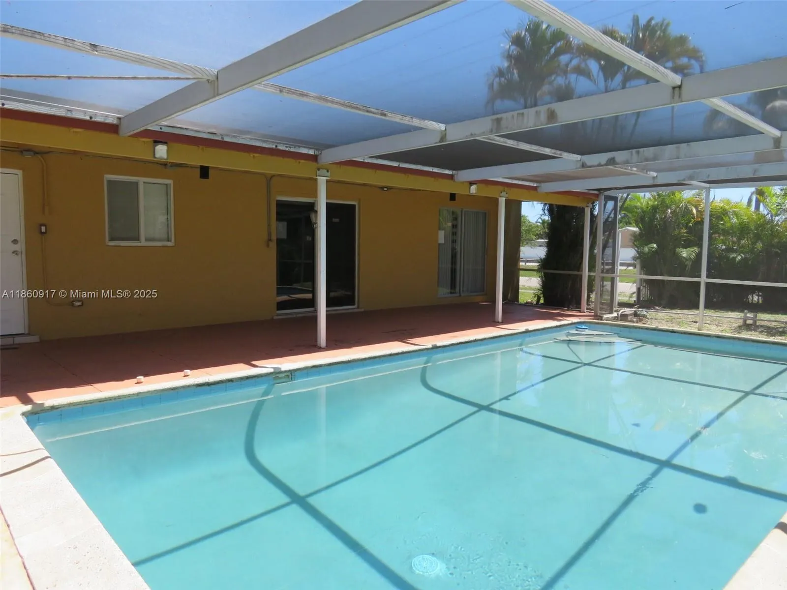 5700 NW 111th Ter