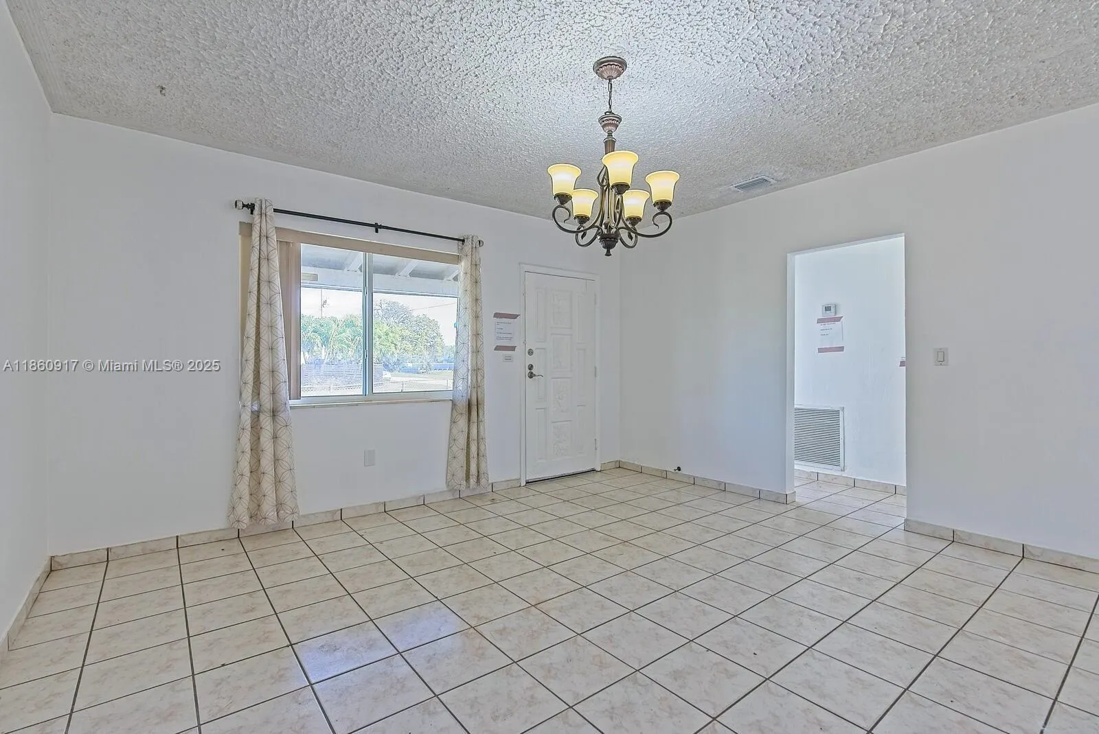 5700 NW 111th Ter