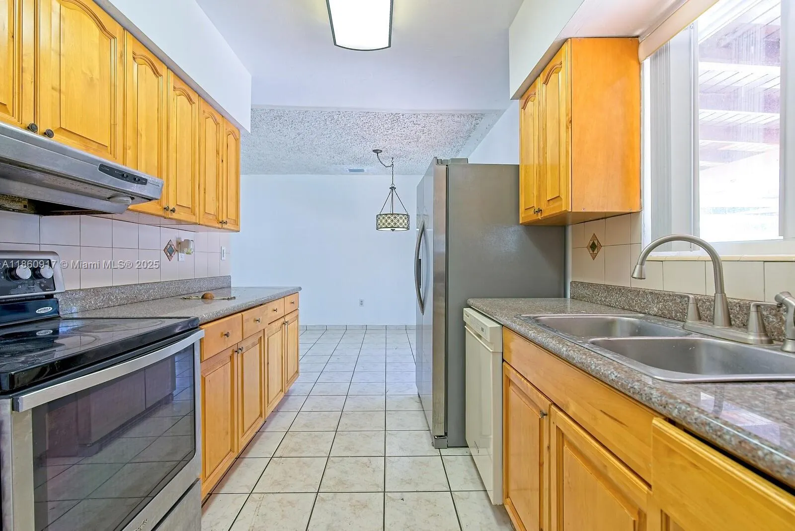 5700 NW 111th Ter