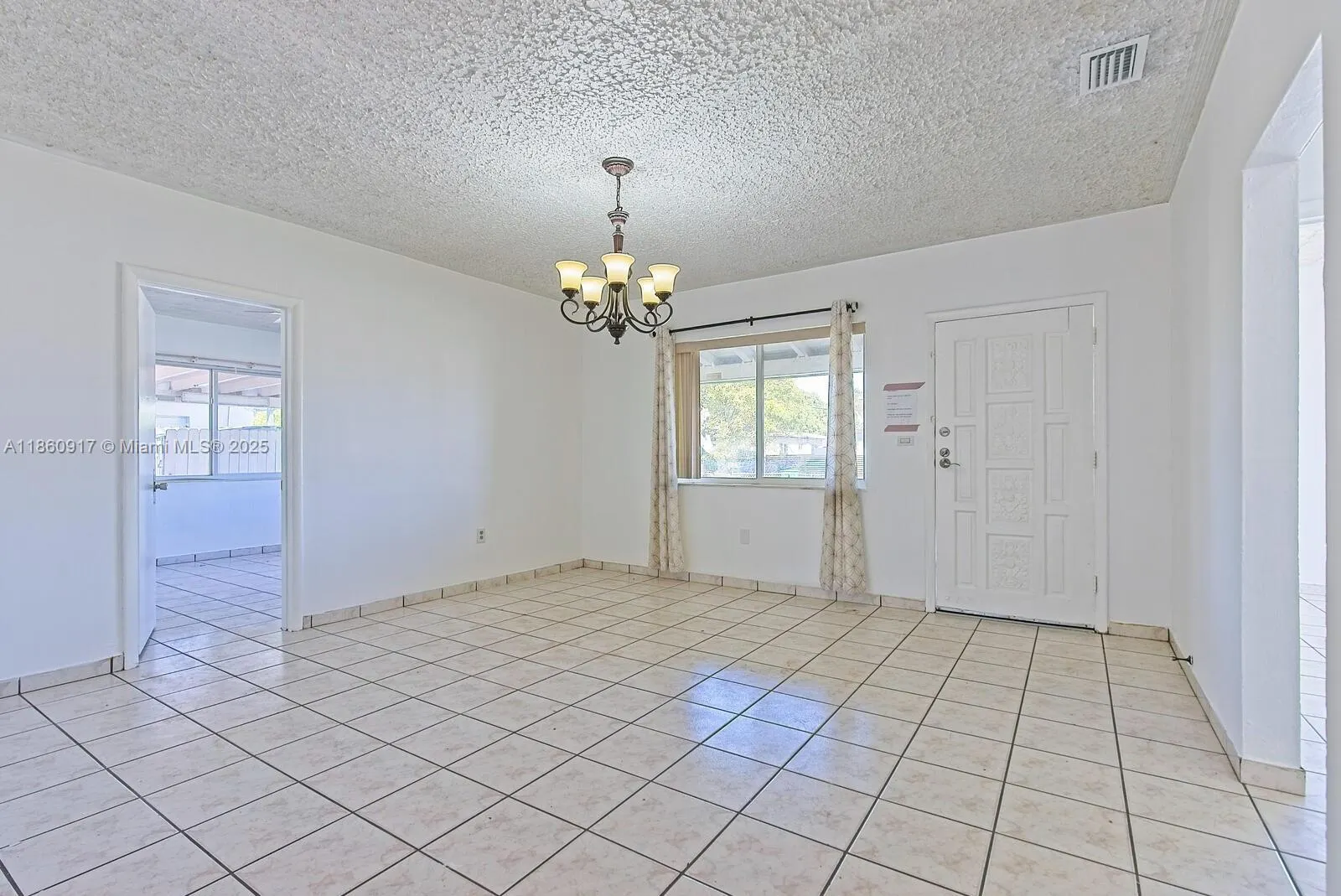 5700 NW 111th Ter