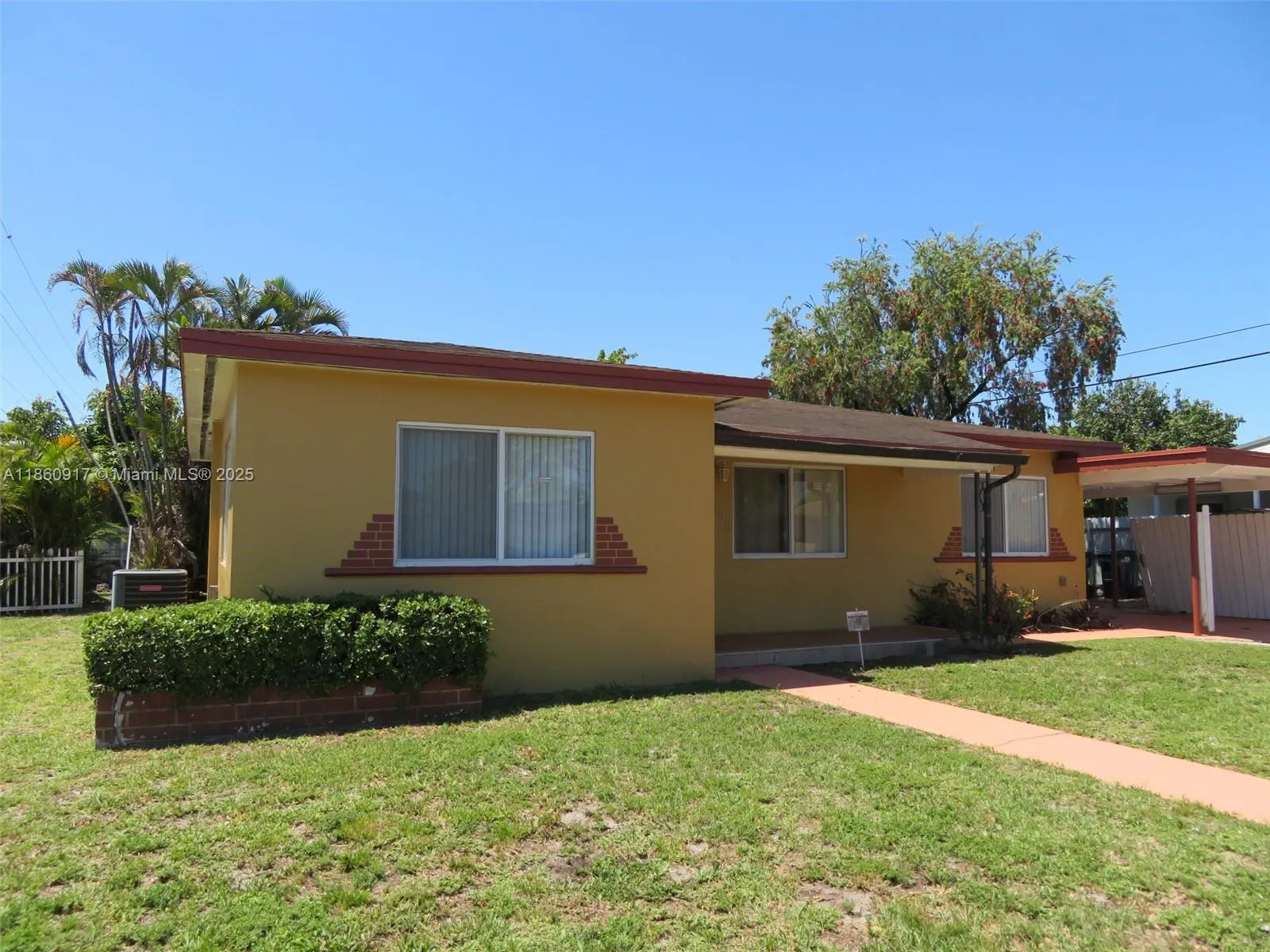5700 NW 111th Ter