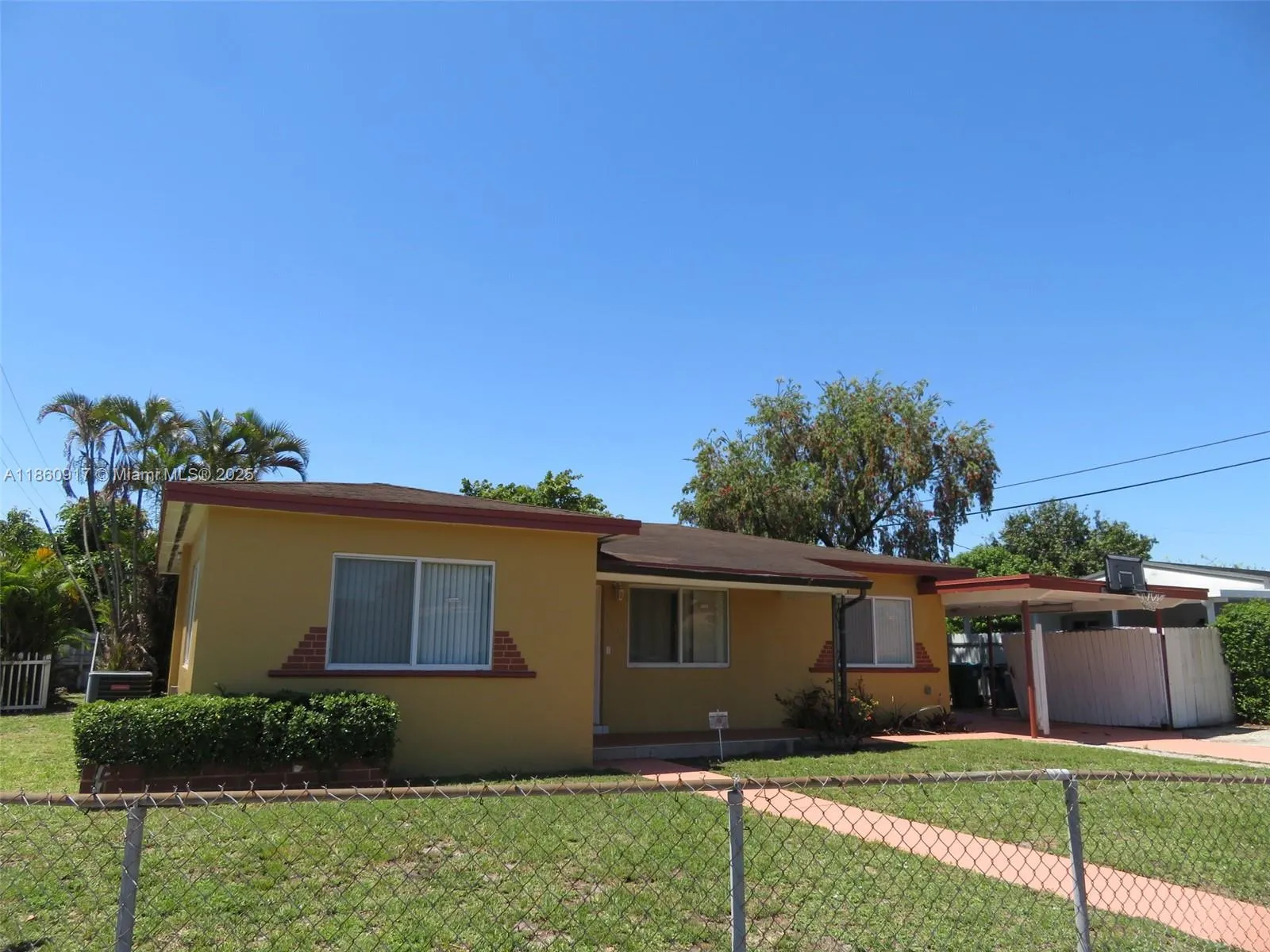 5700 NW 111th Ter