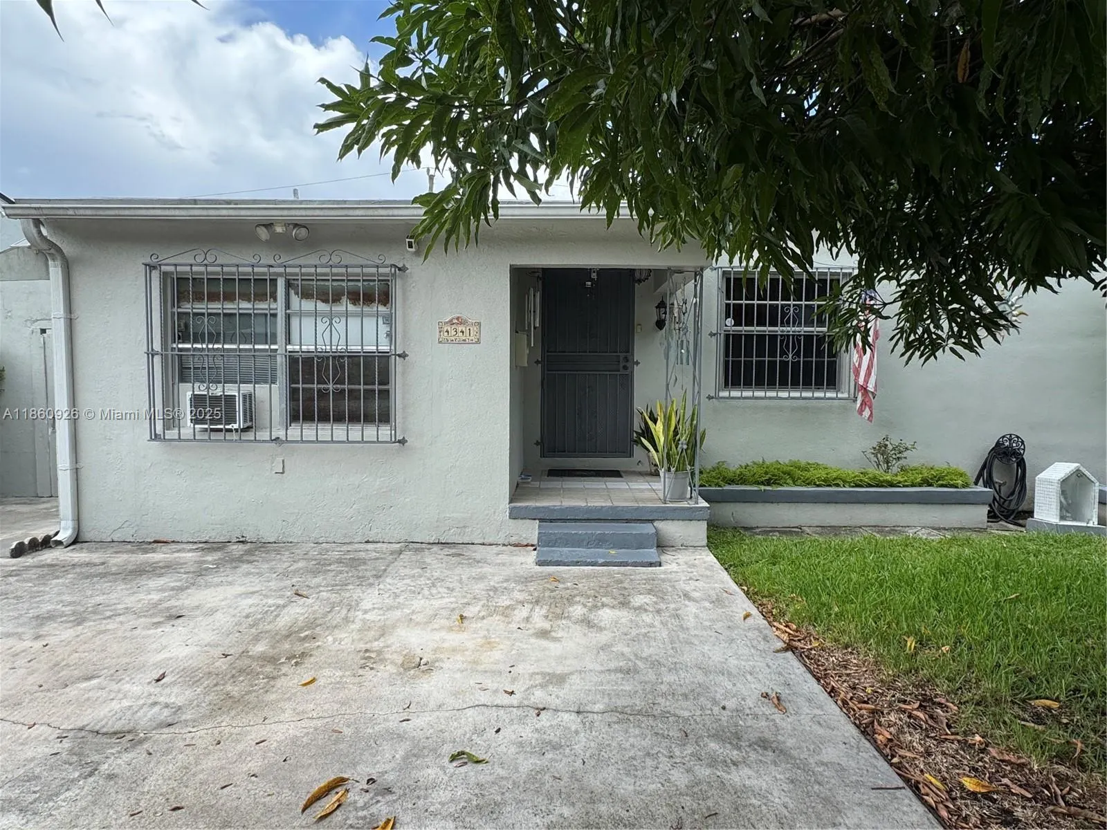 4341 SW 14th St