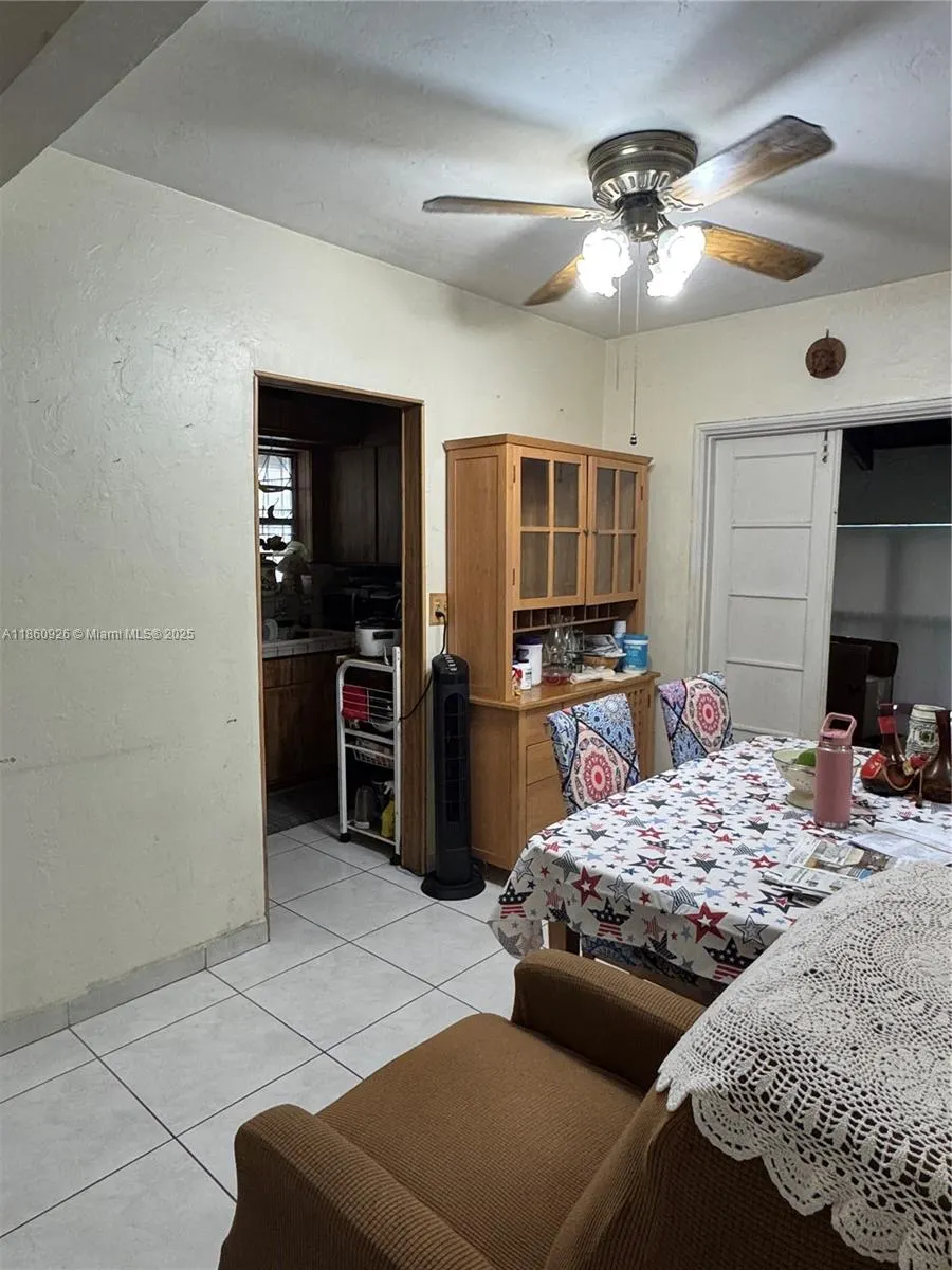 4341 SW 14th St